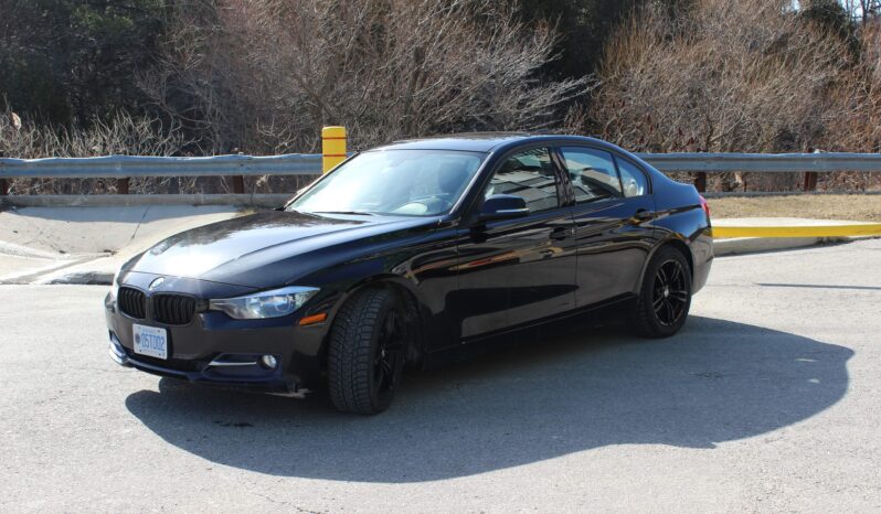 
								2015 BMW 320i XDRIVE full									