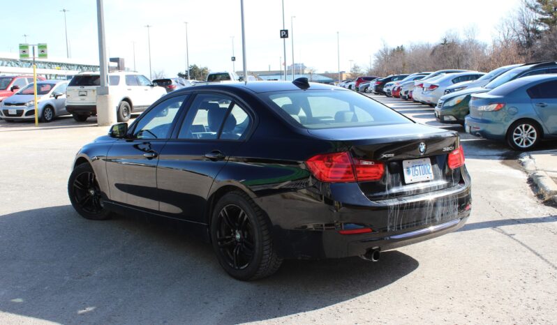 
								2015 BMW 320i XDRIVE full									