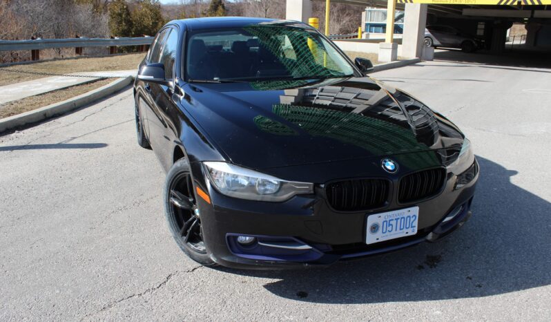 
								2015 BMW 320i XDRIVE full									