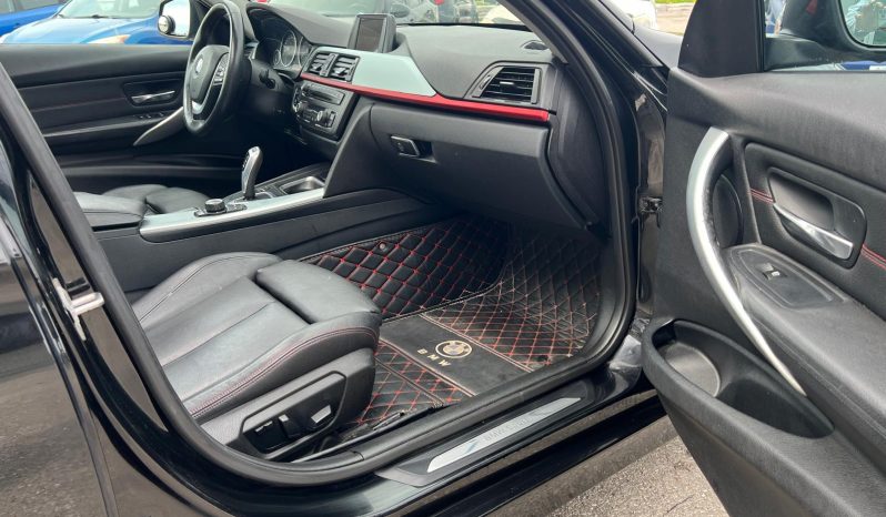 
								2015 BMW 320i XDRIVE full									