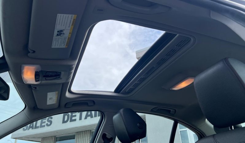 
								2015 BMW 320i XDRIVE full									