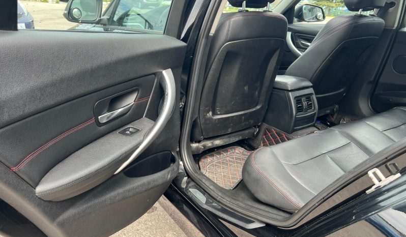 
								2015 BMW 320i XDRIVE full									