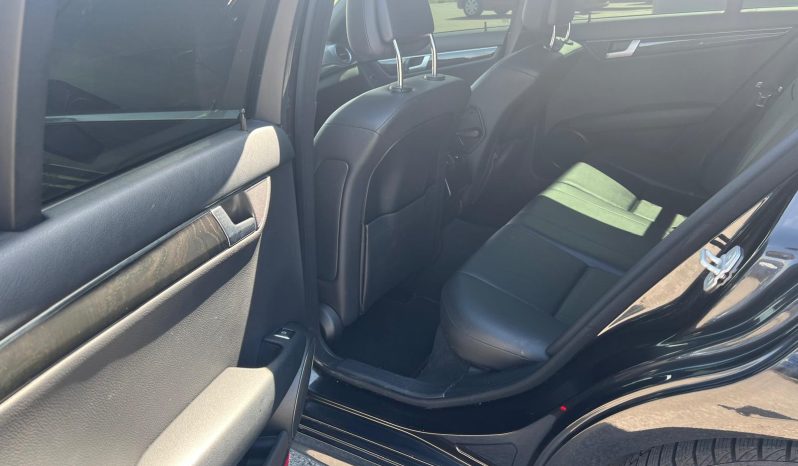 
								MERCEDES BENZ C300 2013 full									