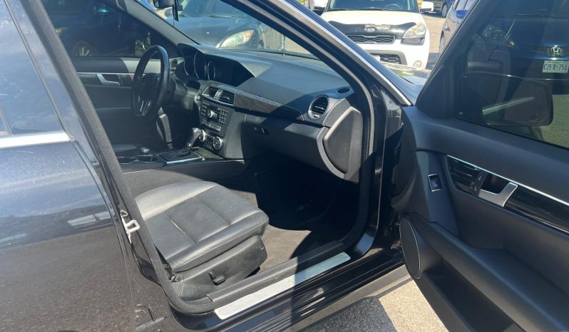 
								MERCEDES BENZ C300 2013 full									