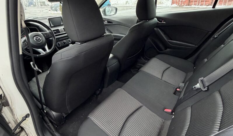 
								2014 Mazda 3 Hatchback full									