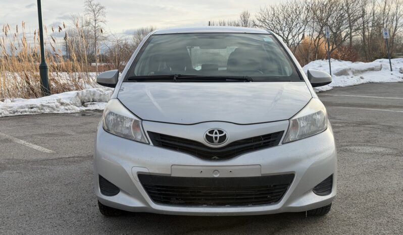 
								2014 Toyota Yaris LE full									