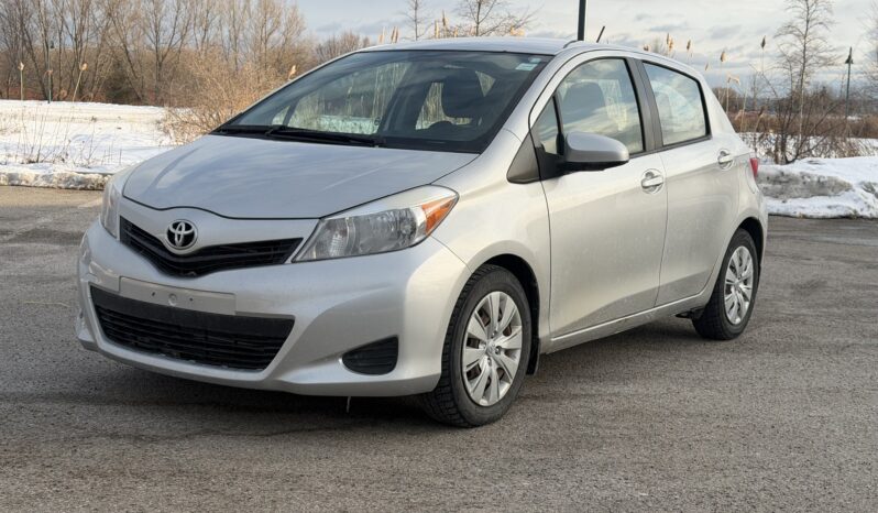 
								2014 Toyota Yaris LE full									