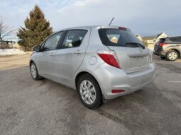 
										2014 Toyota Yaris LE full									
