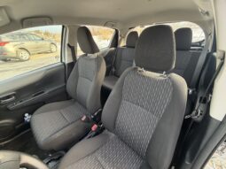 
										2014 Toyota Yaris LE full									