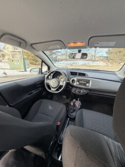 
										2014 Toyota Yaris LE full									