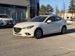 
										2014 Mazda 3 Hatchback full									