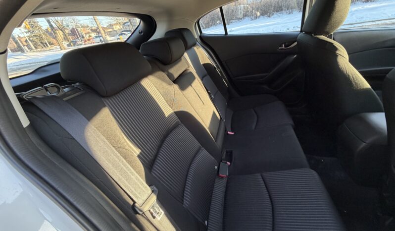 
								2014 Mazda 3 Hatchback full									