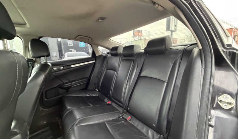 
								2016 Honda Civic full									