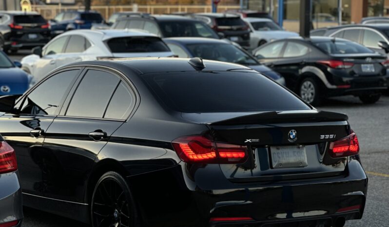 
								2013 BMW 335i Xdrive full									