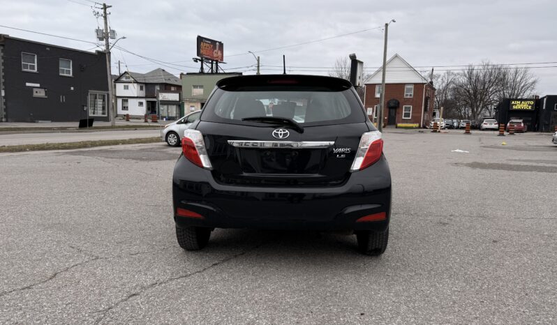 
								2014 Toyota Yaris full									