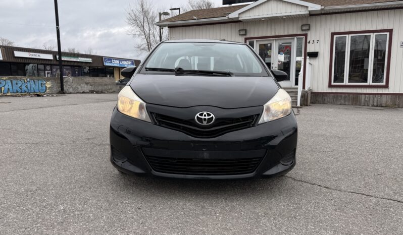 
								2014 Toyota Yaris full									