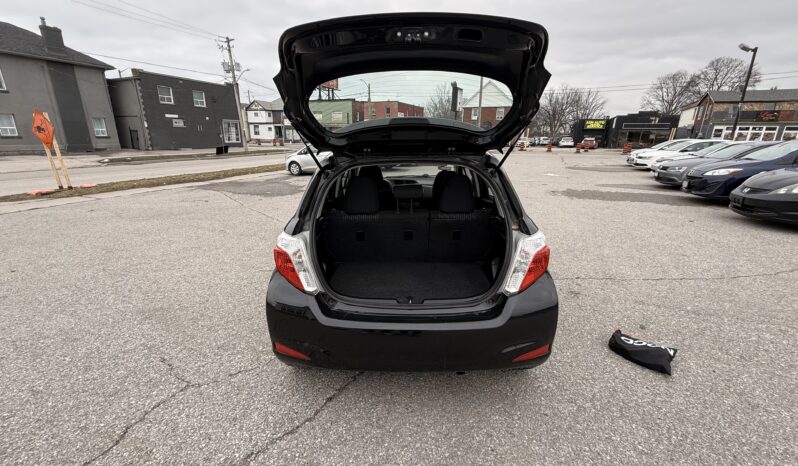 
								2014 Toyota Yaris full									