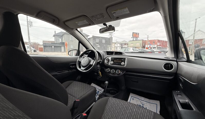 
								2014 Toyota Yaris full									