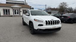 
										2015 Jeep Cherokee Latitude full									