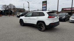 
										2015 Jeep Cherokee Latitude full									