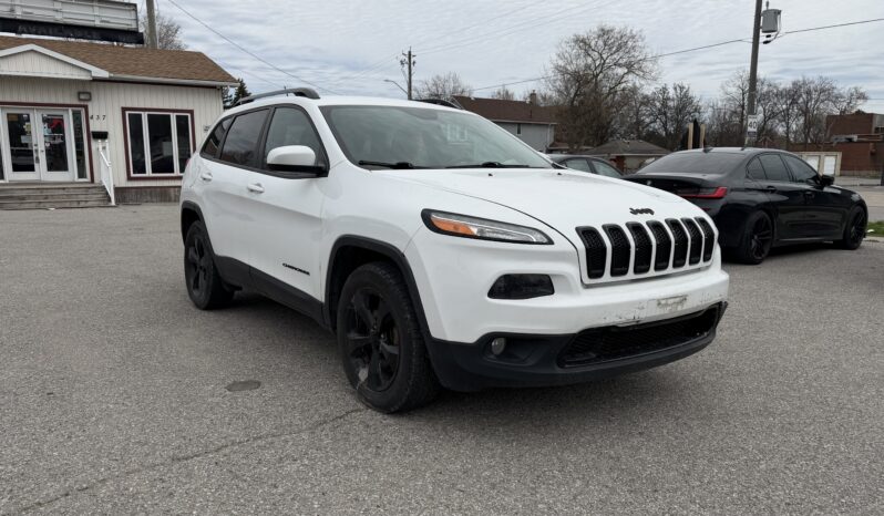 
								2015 Jeep Cherokee Latitude full									