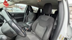 
										2015 Jeep Cherokee Latitude full									