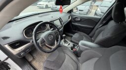 
										2015 Jeep Cherokee Latitude full									