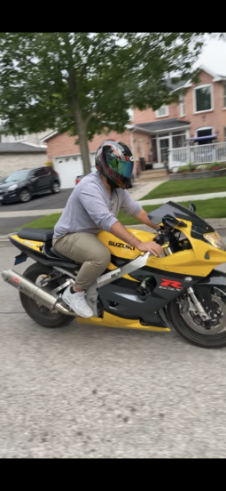 
										2003 Suzuki GSX-R750 full									