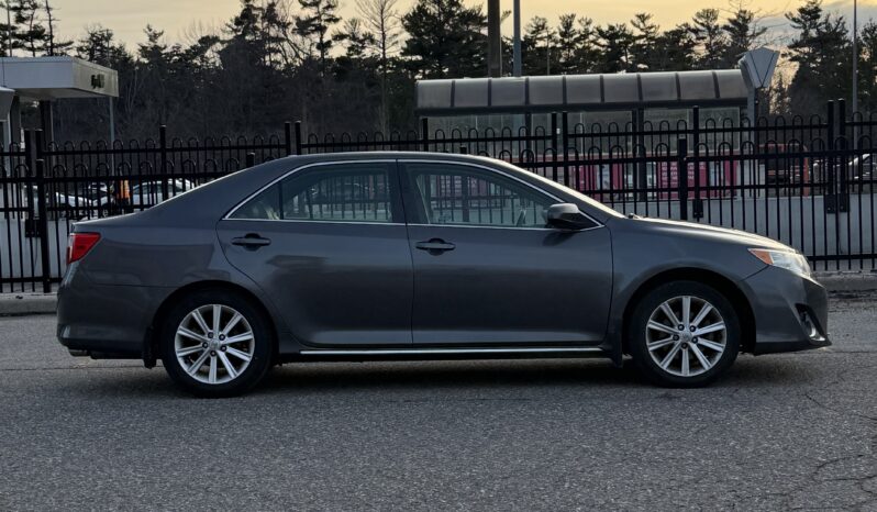 
								2014 Toyota Camry XLE full									