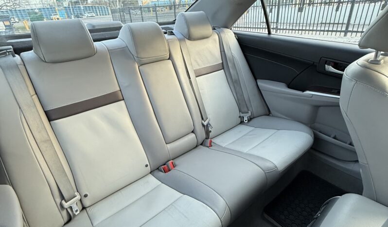 
								2014 Toyota Camry XLE full									