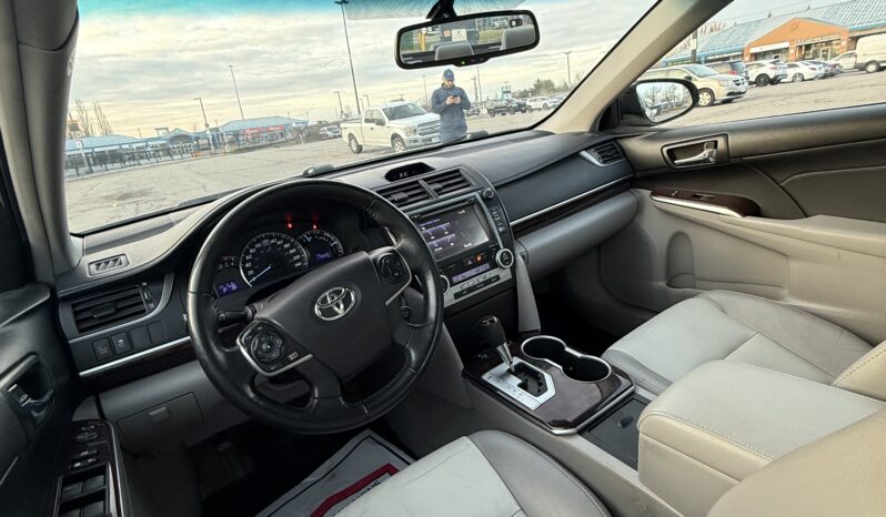 
								2014 Toyota Camry XLE full									