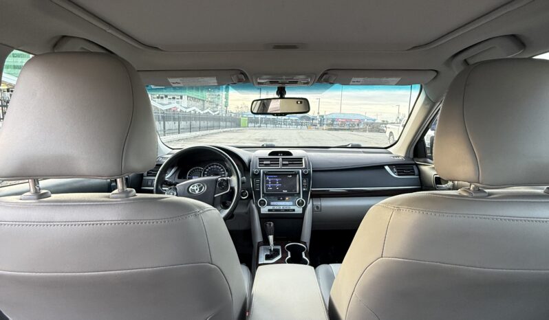 
								2014 Toyota Camry XLE full									